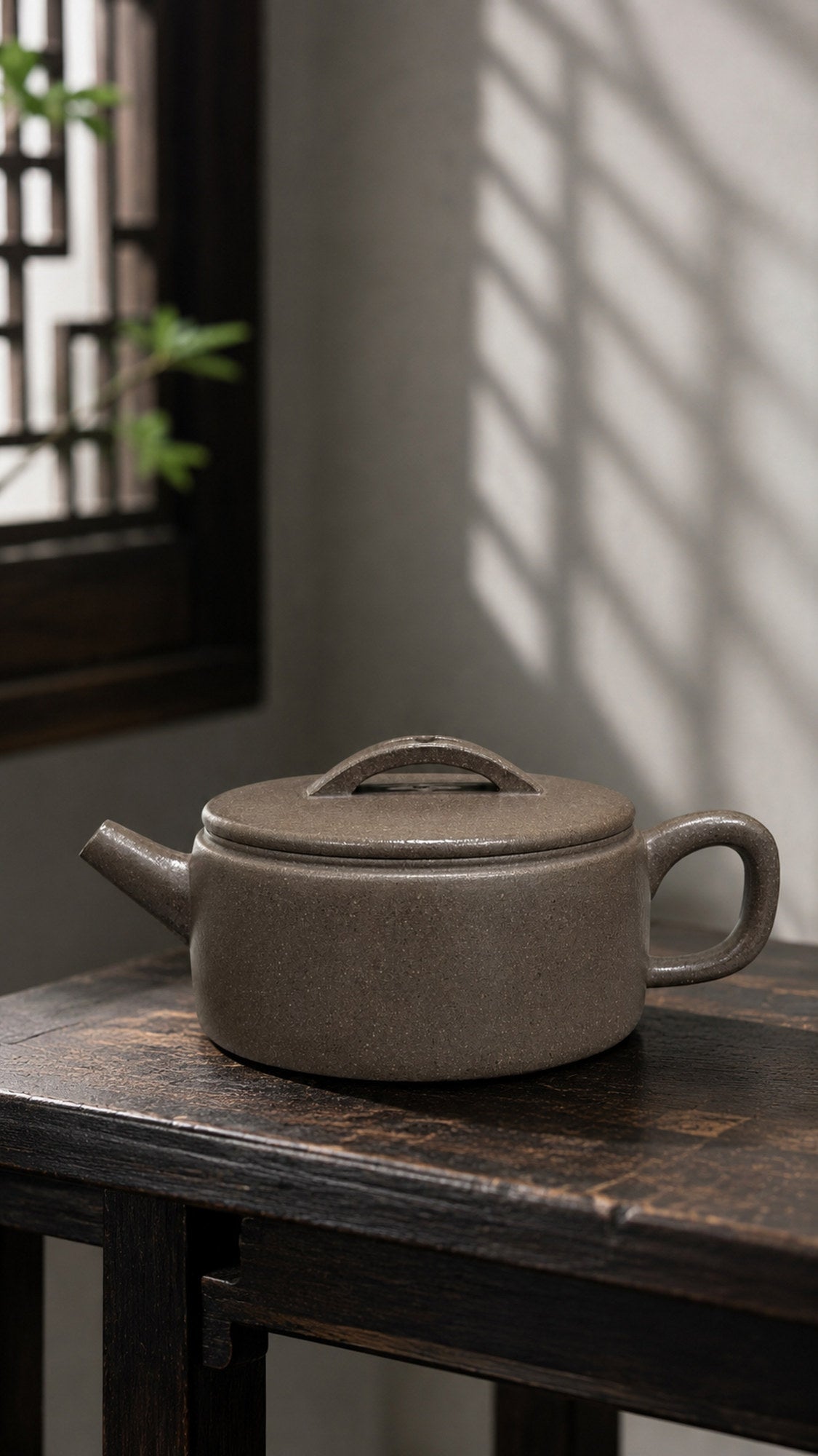 Zini Pan Hu Yixing teapot guide with Handmade Hanwa Yixing Zisha Teapot – Tianqingni Clay, 180ml