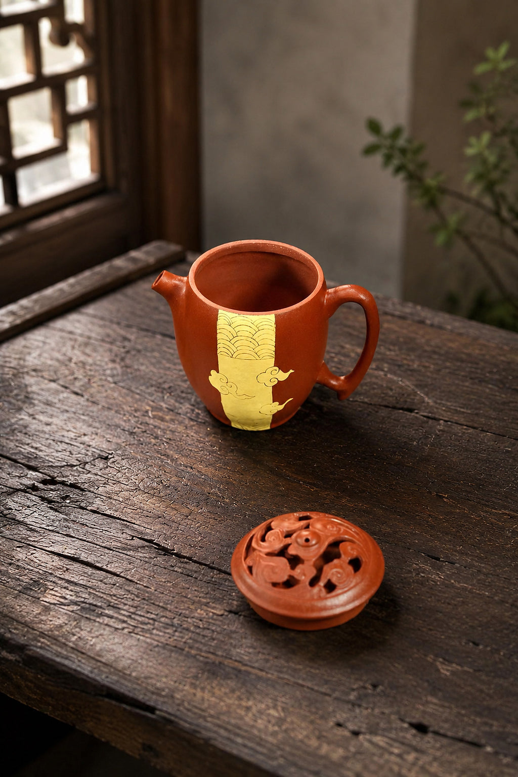Product view 6 of 180ml Artisan Design zisha teapot in Jiangponi Clay, No. 352
