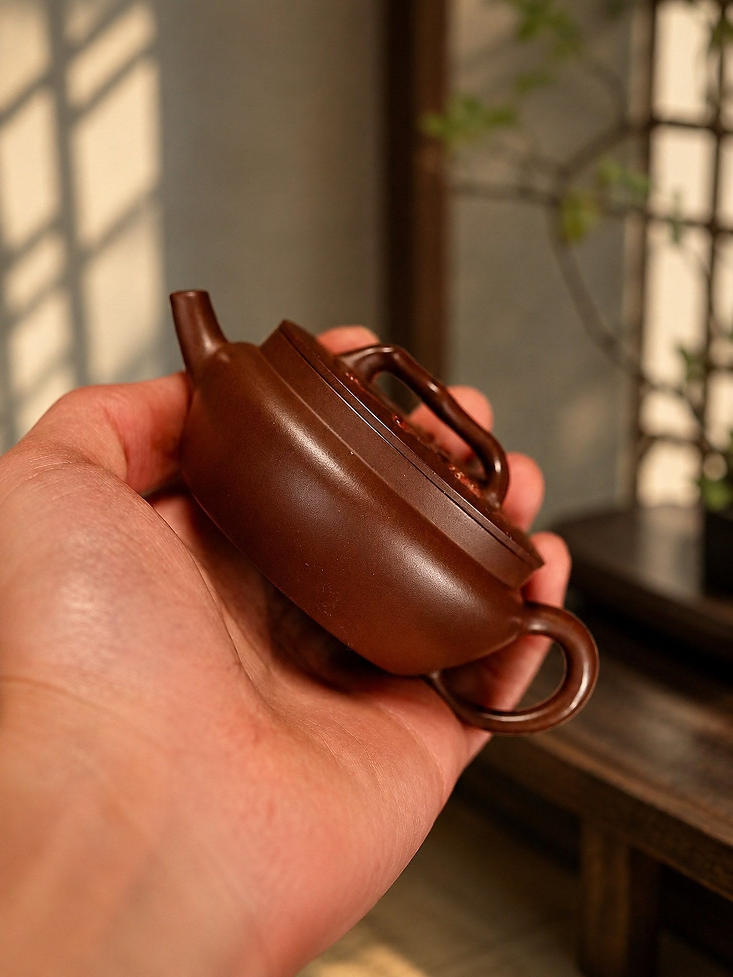 Product view 2 of 100ml Artisan Design zisha teapot in Zini Clay, No. 402