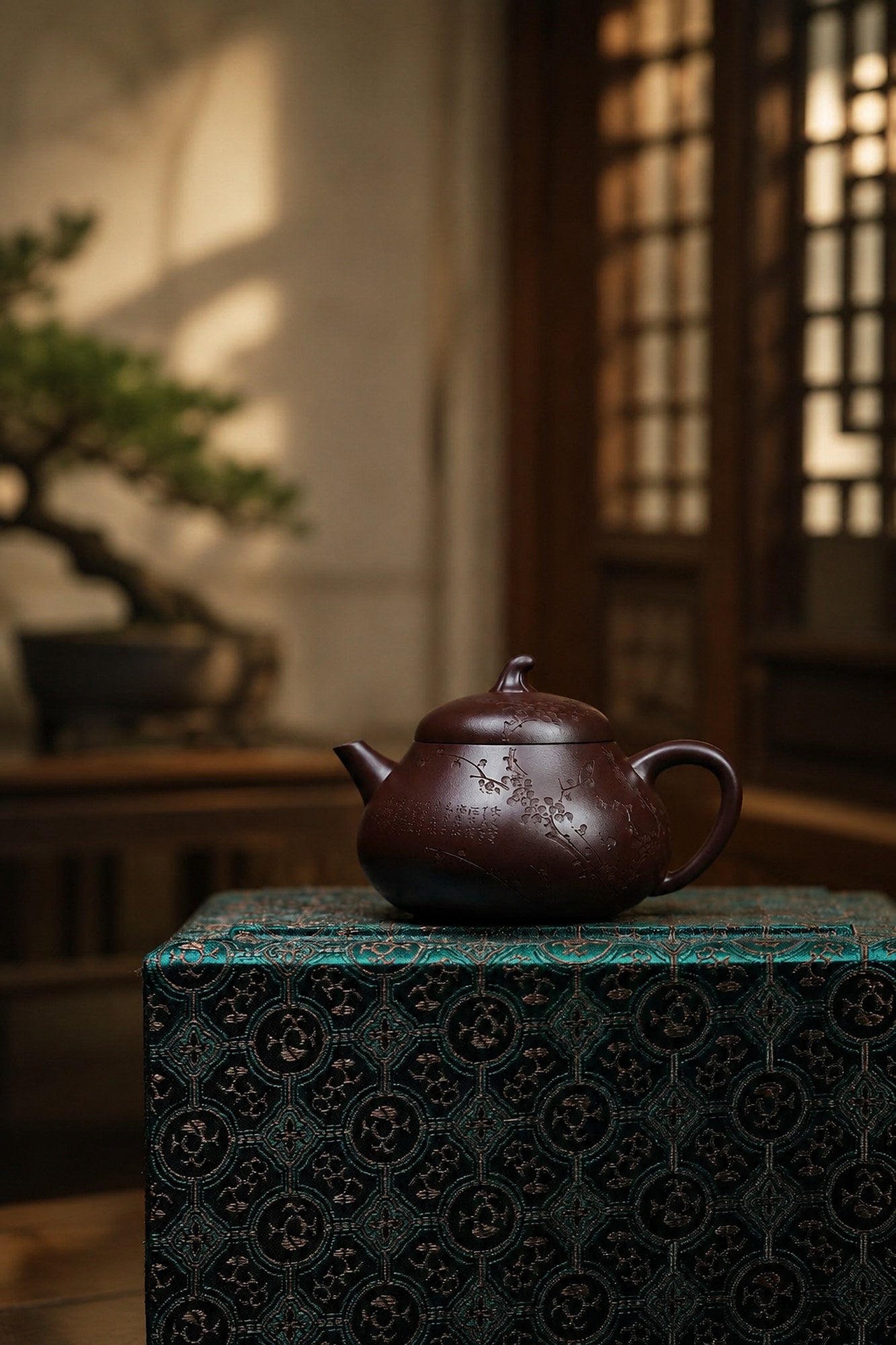 Product view 3 of 150ml Eggplant Form zisha teapot in Aged Zini Clay, No. 250