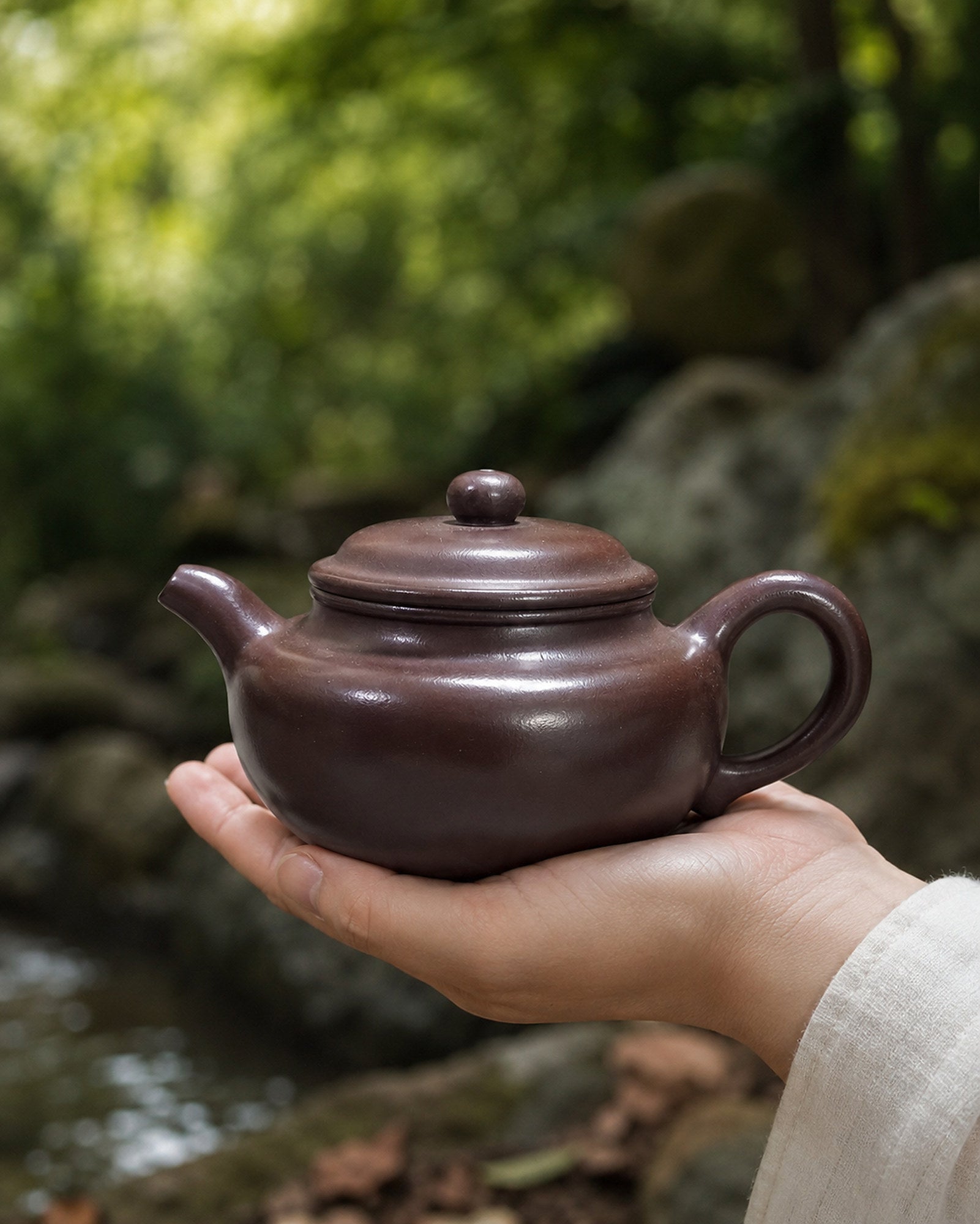 Product view 2 of 200ml Fanggu zisha teapot in Shihong Clay, No. 130