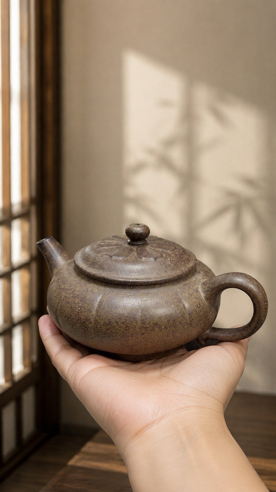 Product view 2 of 190ml Gua Leng zisha teapot in Xiekeqing Clay, No. 190
