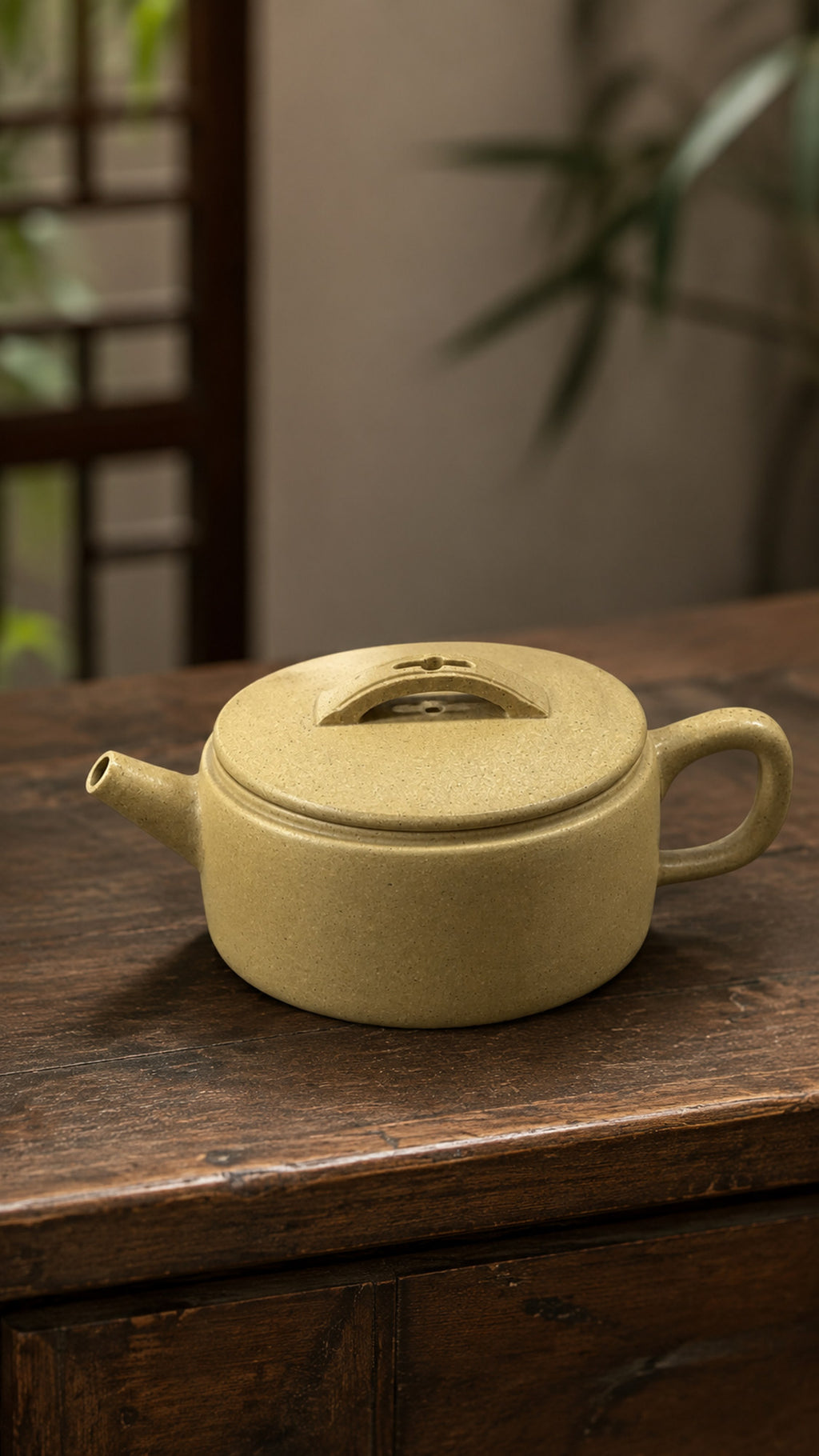 Product view 4 of 180ml Hanwa zisha teapot in Benshan Luni Clay, No. 140