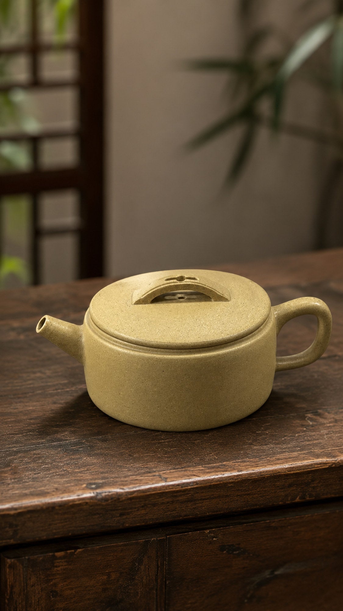 Product view 4 of 180ml Hanwa zisha teapot in Benshan Luni Clay, No. 140