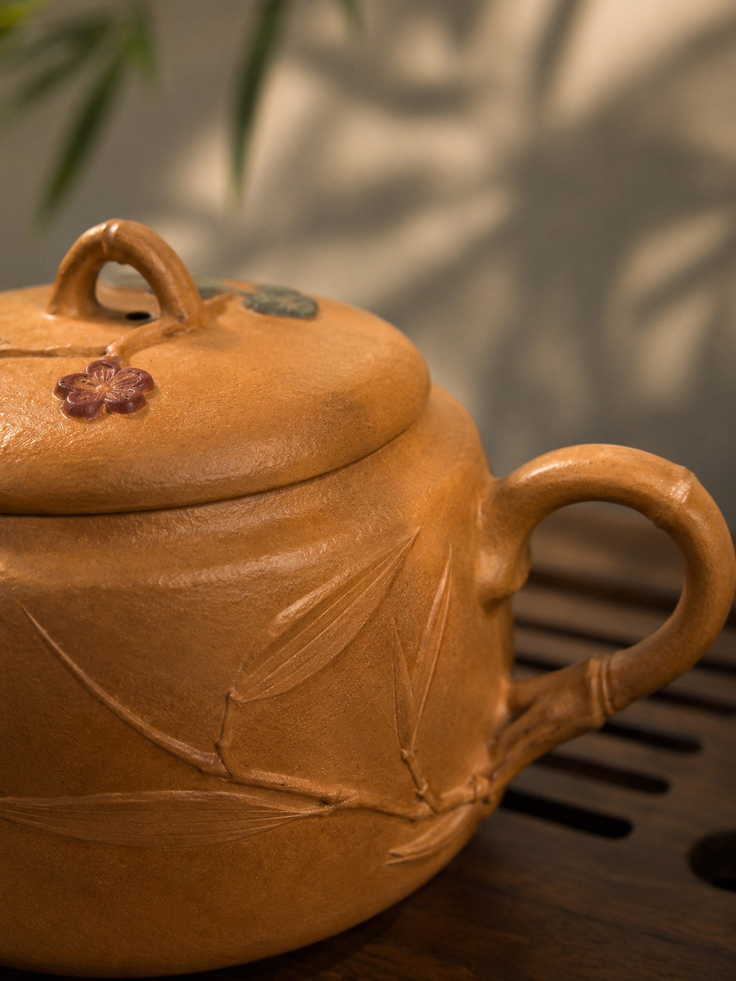Product view 5 of 40ml Hanwa zisha teapot in Golden Duanni Clay, No. 015