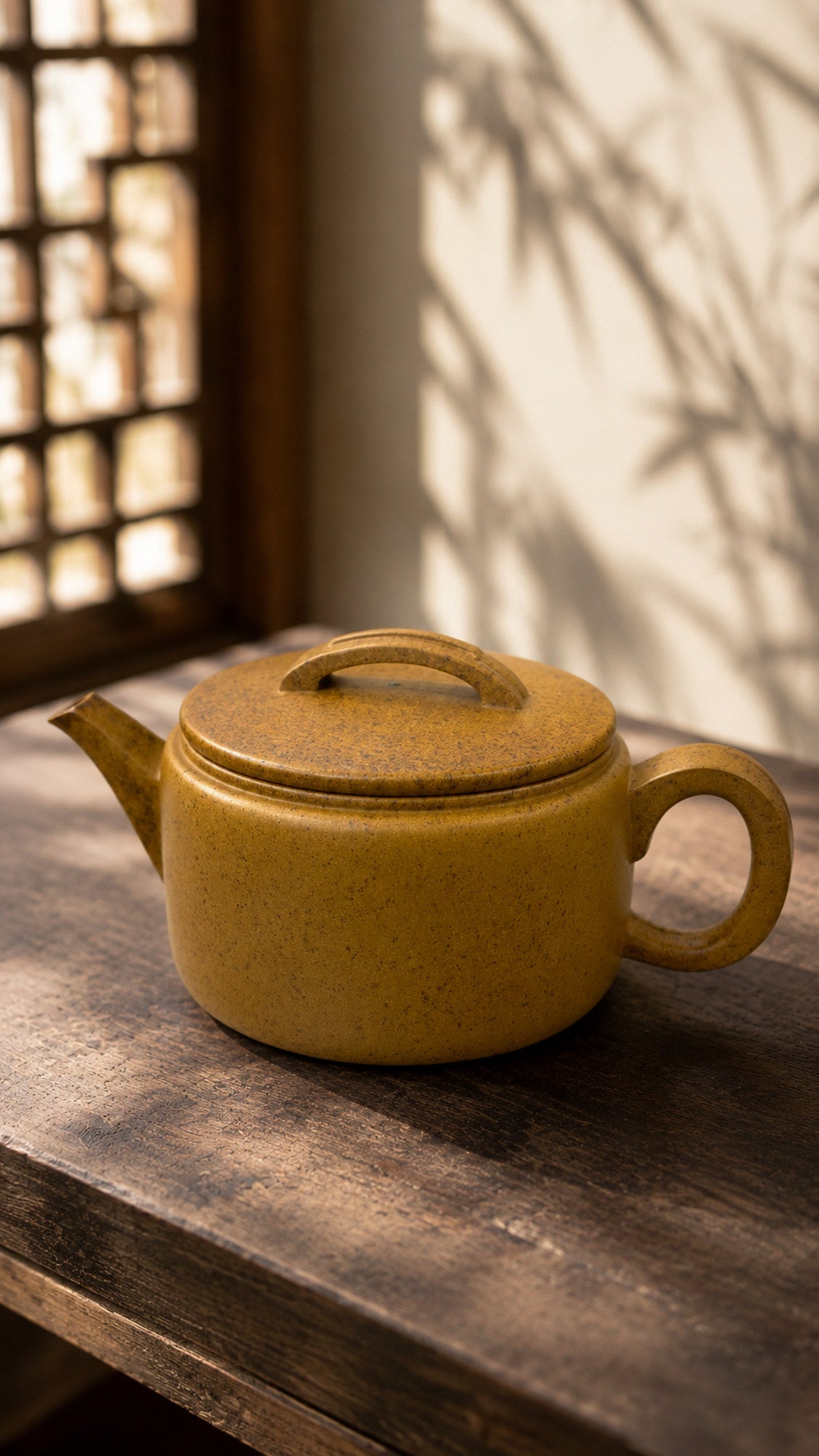 Product view 4 of 190ml Hanwa zisha teapot in Golden Duanni Clay, No. 179