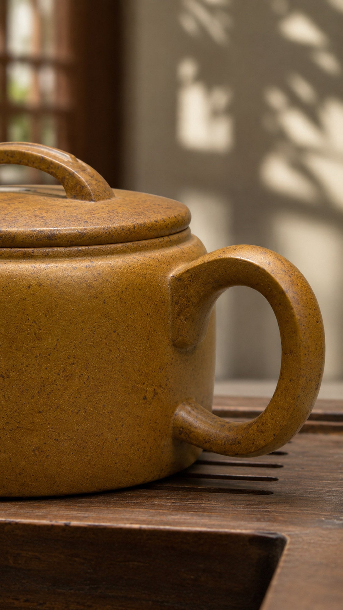 Product view 5 of 190ml Hanwa zisha teapot in Golden Duanni Clay, No. 179