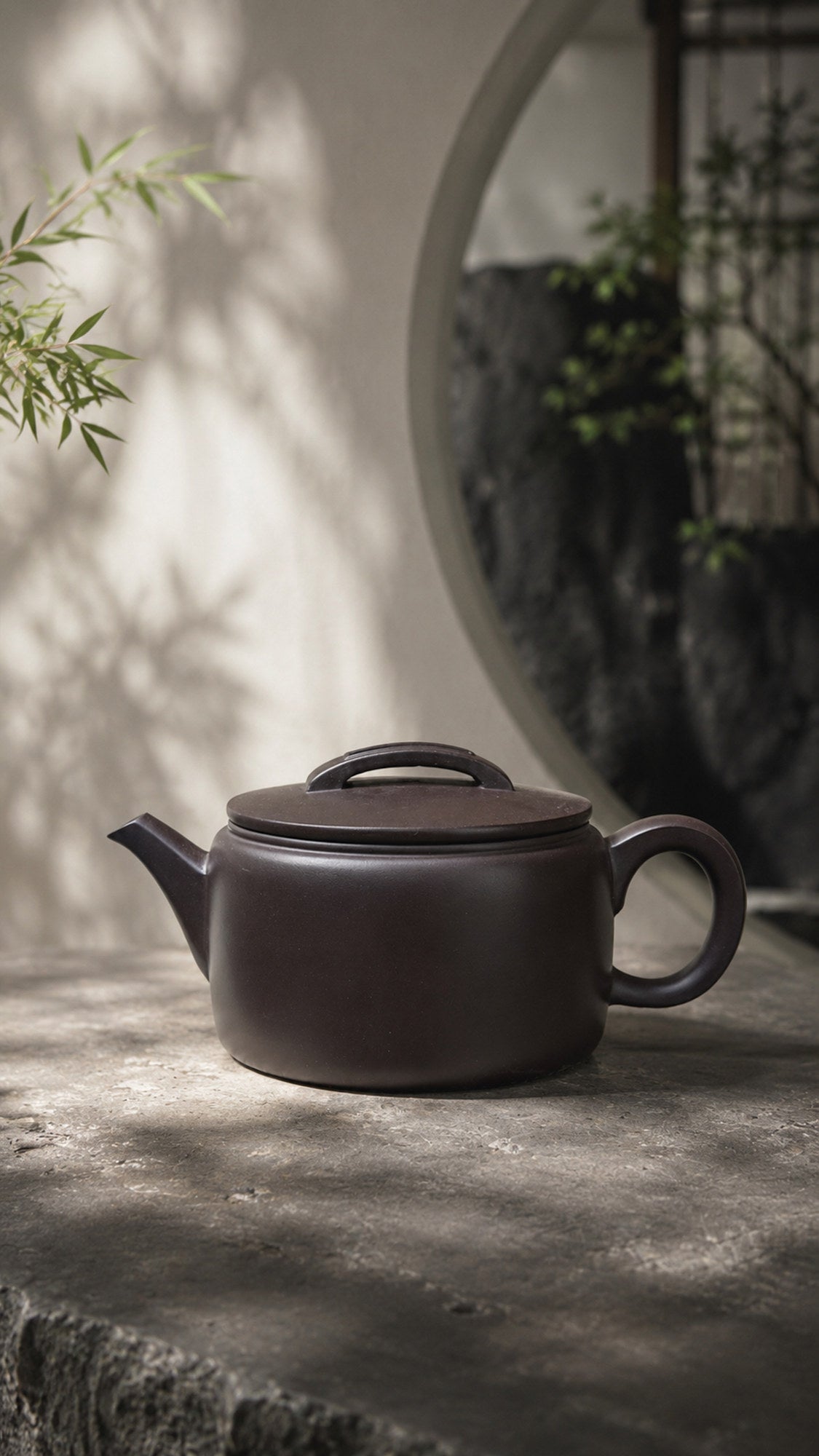 Product view 1 of 200ml Hanwa zisha teapot in Hei Duntou Clay, No. 137