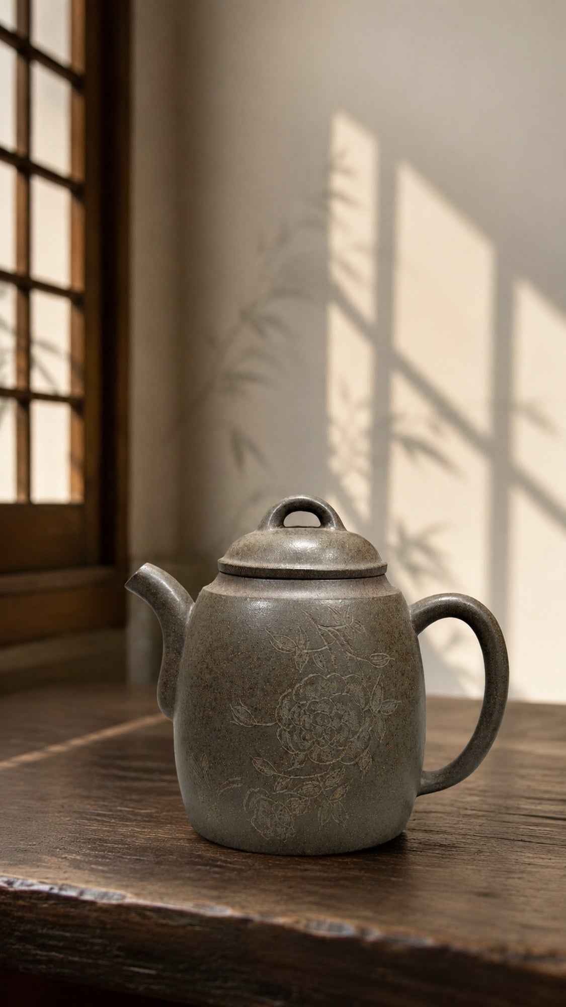 Product view 1 of 180ml Hanyuan zisha teapot in Xiekeqing Clay, No. 193