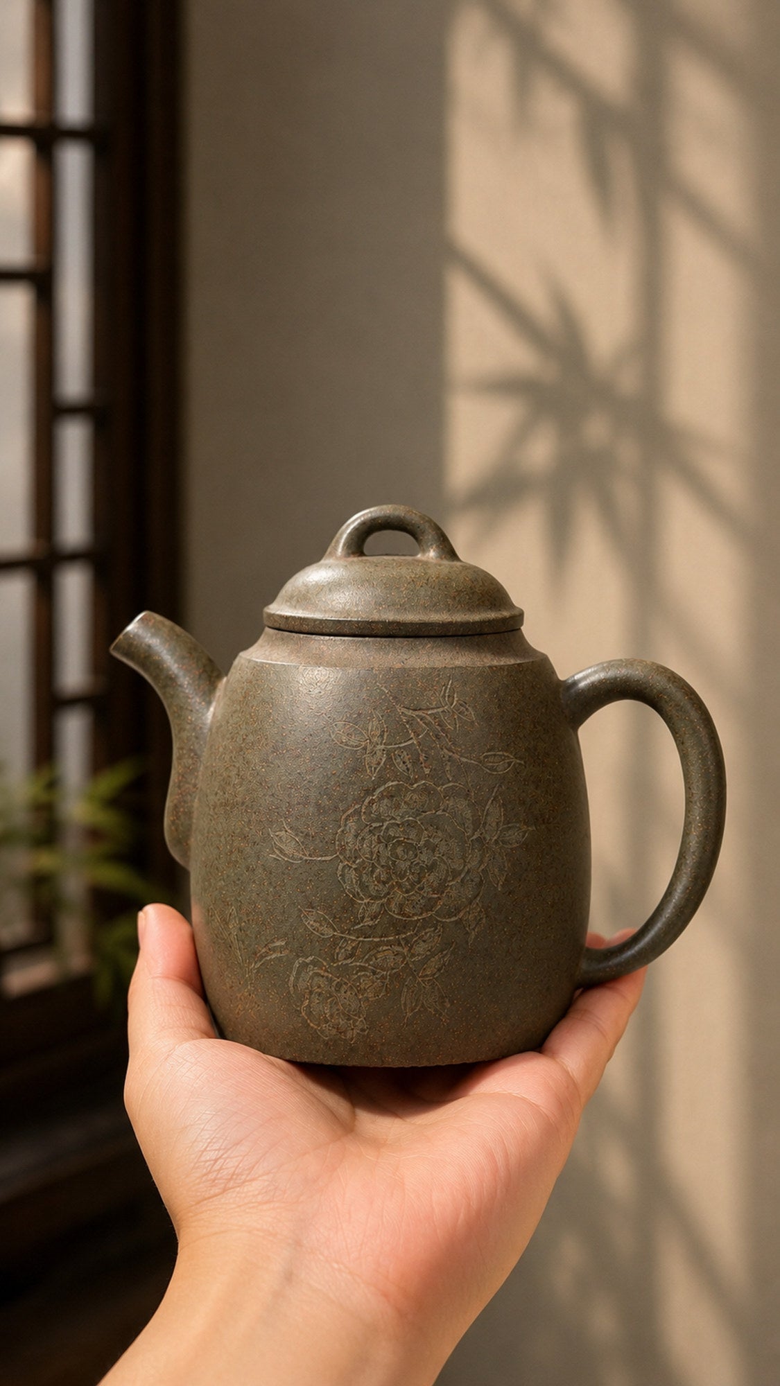 Product view 2 of 180ml Hanyuan zisha teapot in Xiekeqing Clay, No. 193