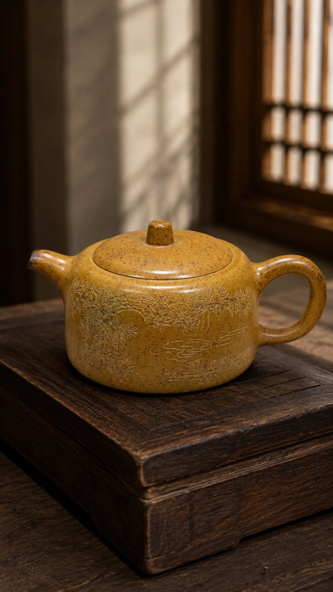 Product view 4 of 130ml Jinglan zisha teapot in Golden Duanni Clay, No. 177
