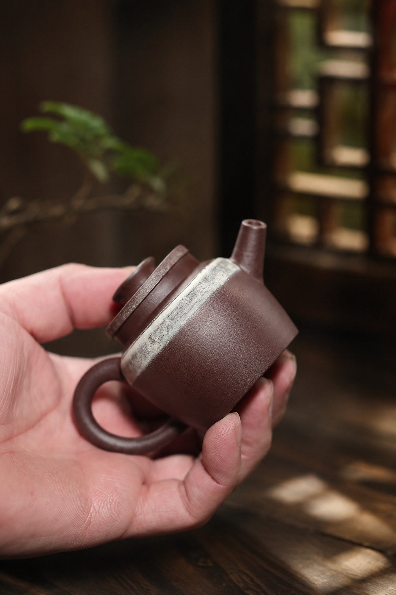 Product view 4 of 70ml Ju Lun Zhu zisha teapot in Zini Clay, No. 324