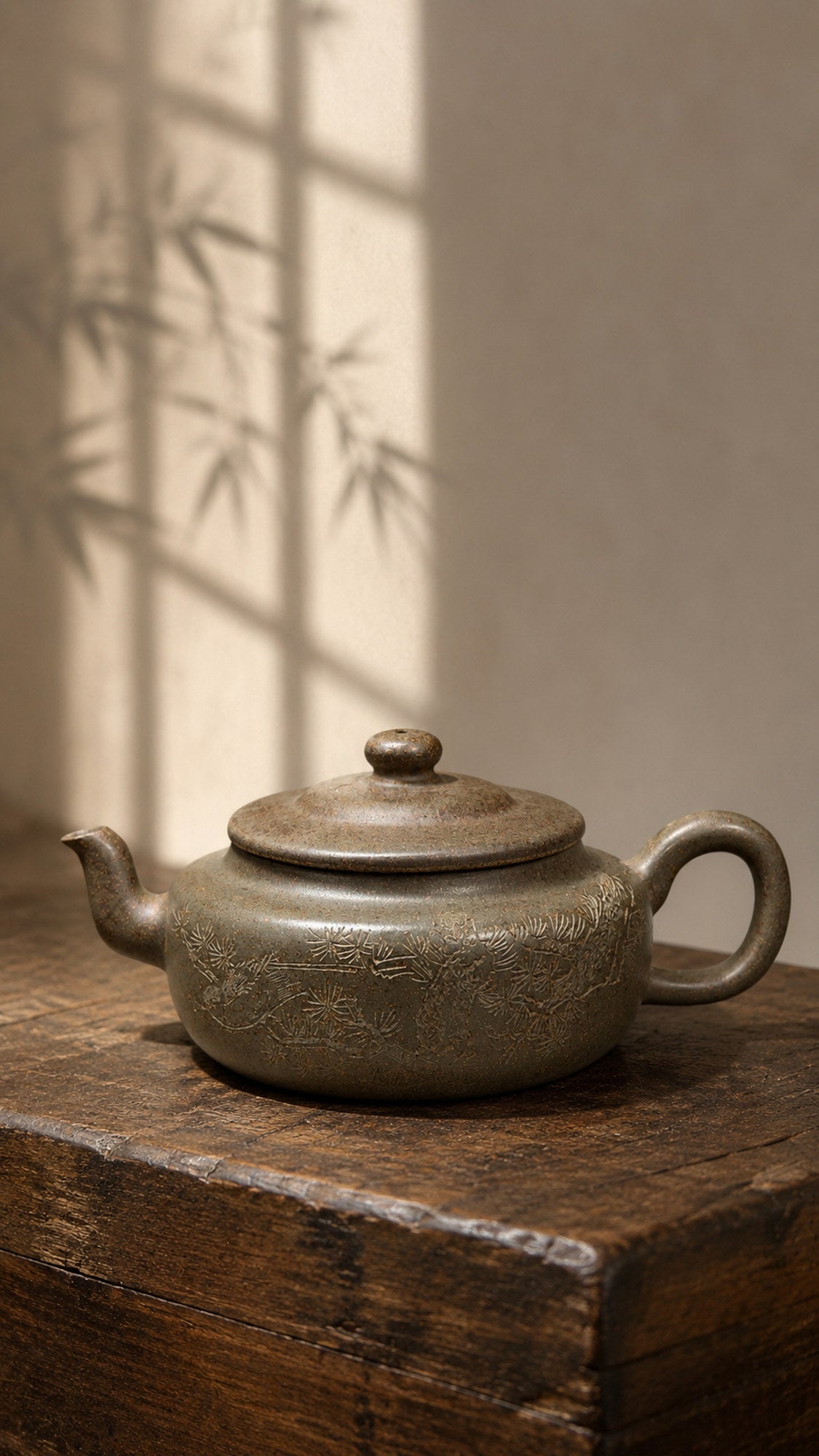 Product view 1 of 210ml Lianzi zisha teapot in Xiekeqing Clay, No. 187