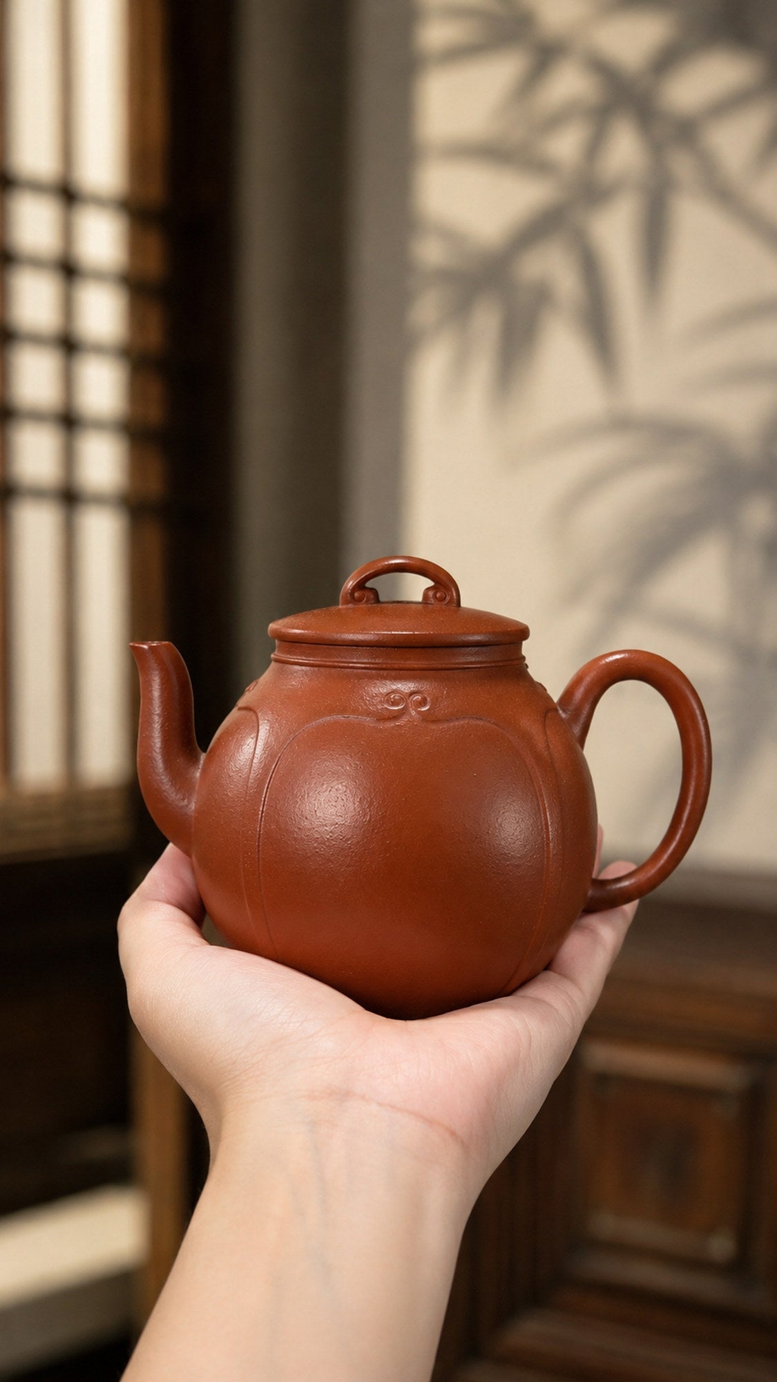Product view 2 of 160ml Palace Lantern zisha teapot in Dahongpao Clay, No. 211