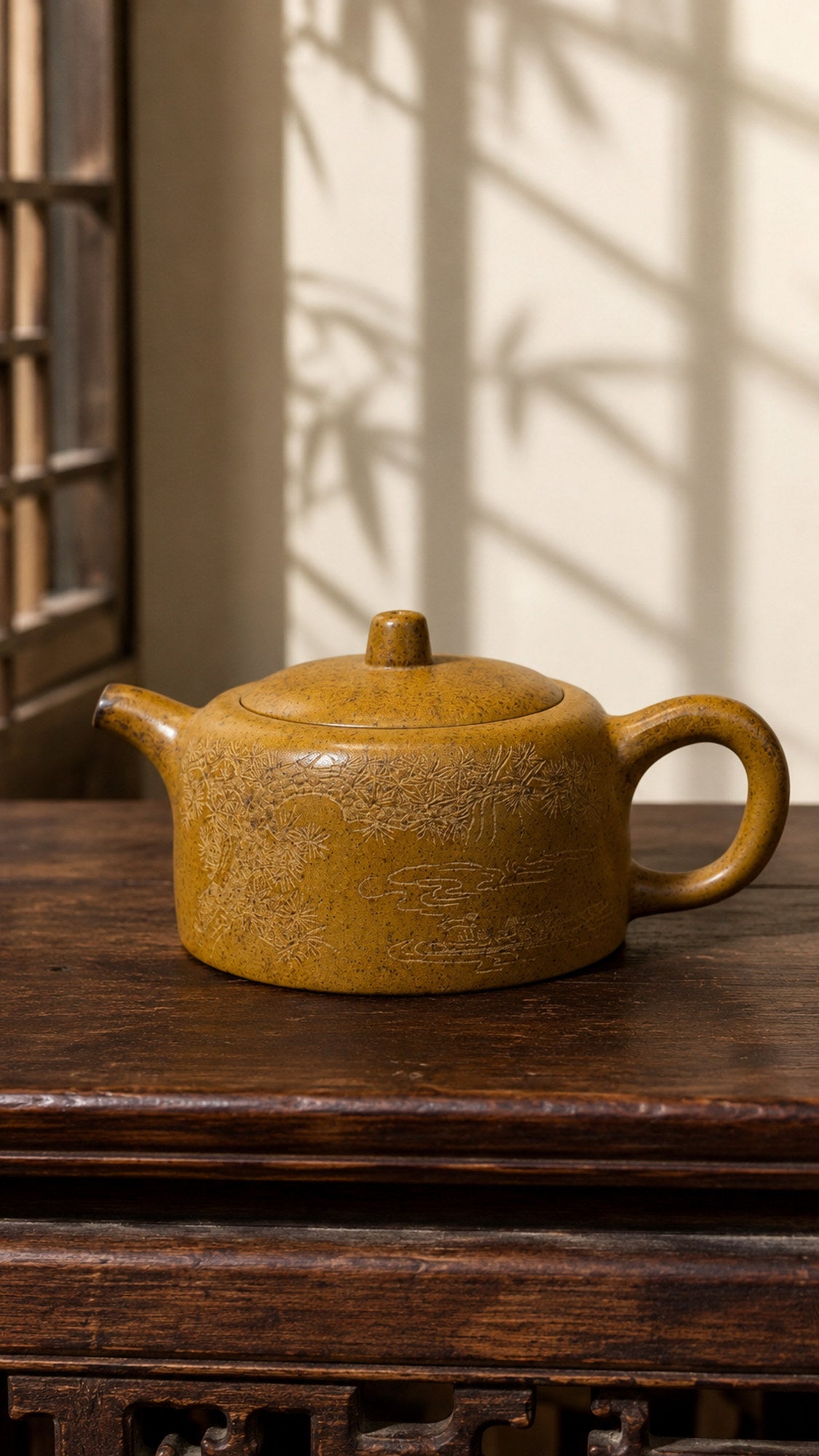 Product view 1 of 280ml Palace Lantern zisha teapot in Golden Duanni Clay, No. 178