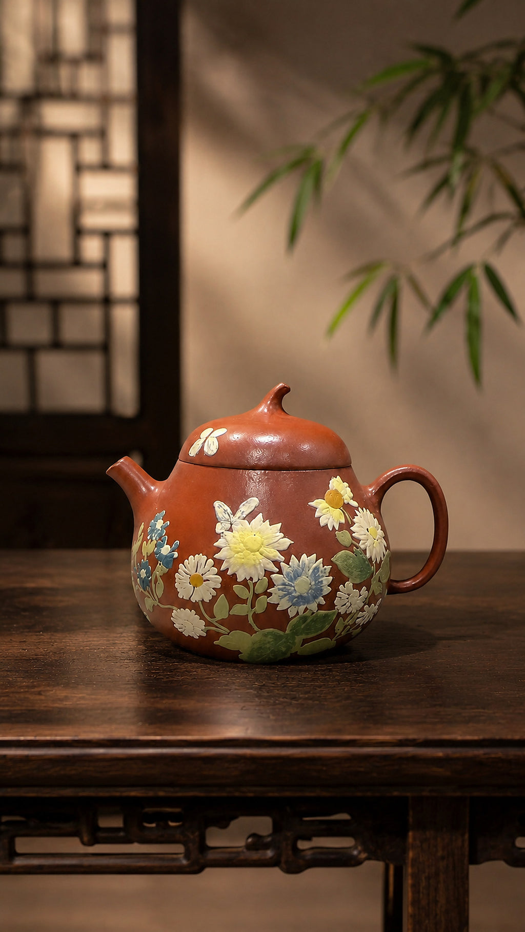 Floral Zhuni Qie Gua Yixing teapot, full side view