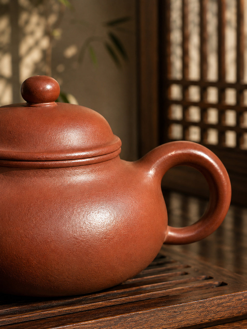 Zhuni Rongtian teapot close-up of lid knob and loop handle
