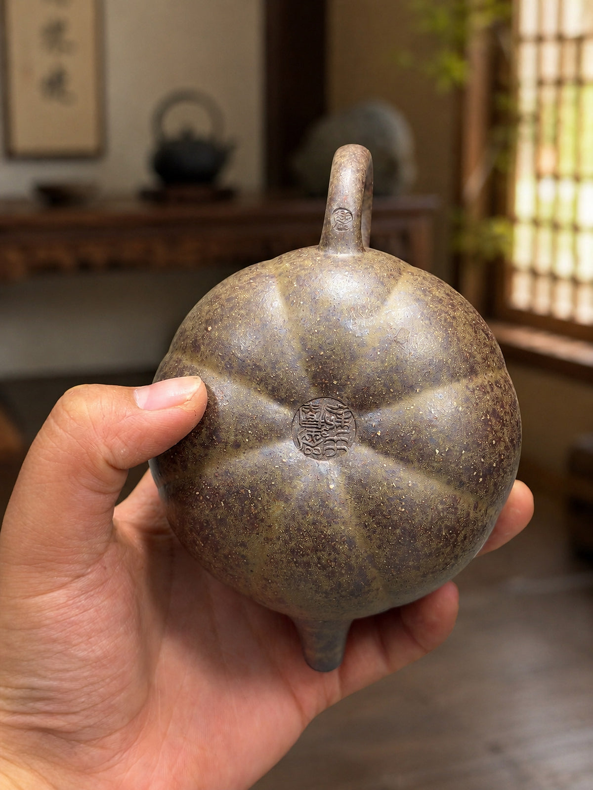 Product view 3 of 200ml Xiang Tong Ru Yi zisha teapot in Xiekeqing Clay, No. 202