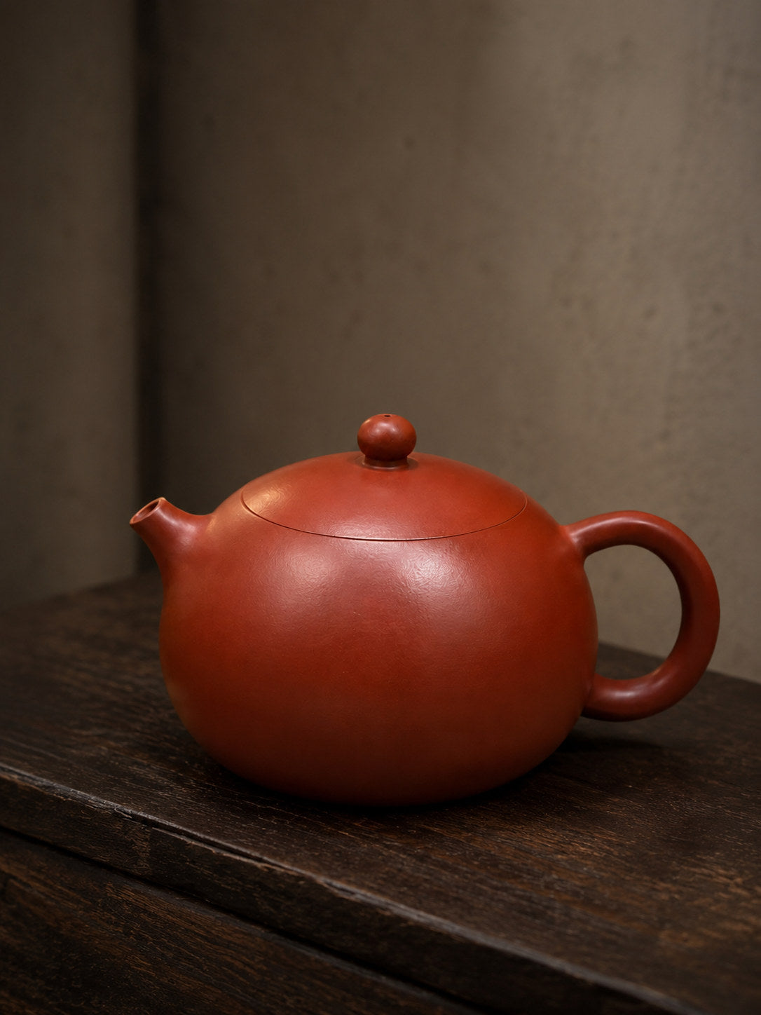 Product view 4 of 180ml Xishi zisha teapot in Dahongpao Clay, No. 081